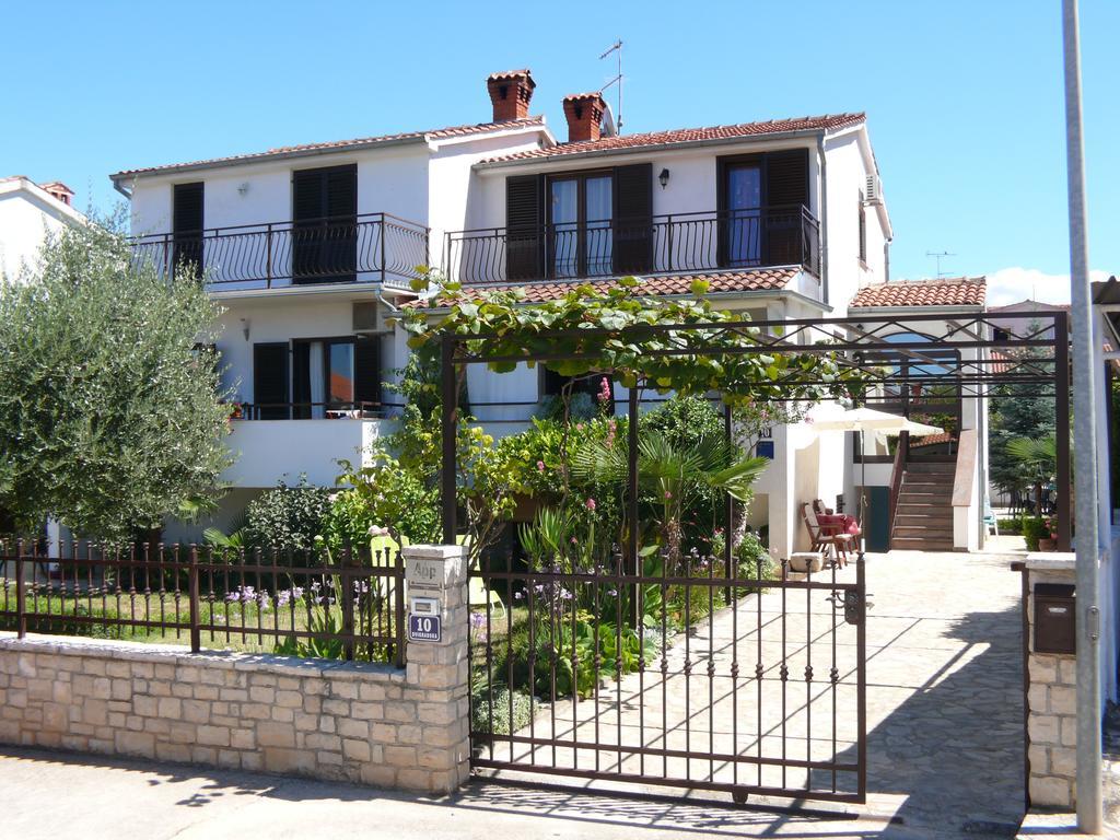 Apartment Marijana Poreč Exterior foto